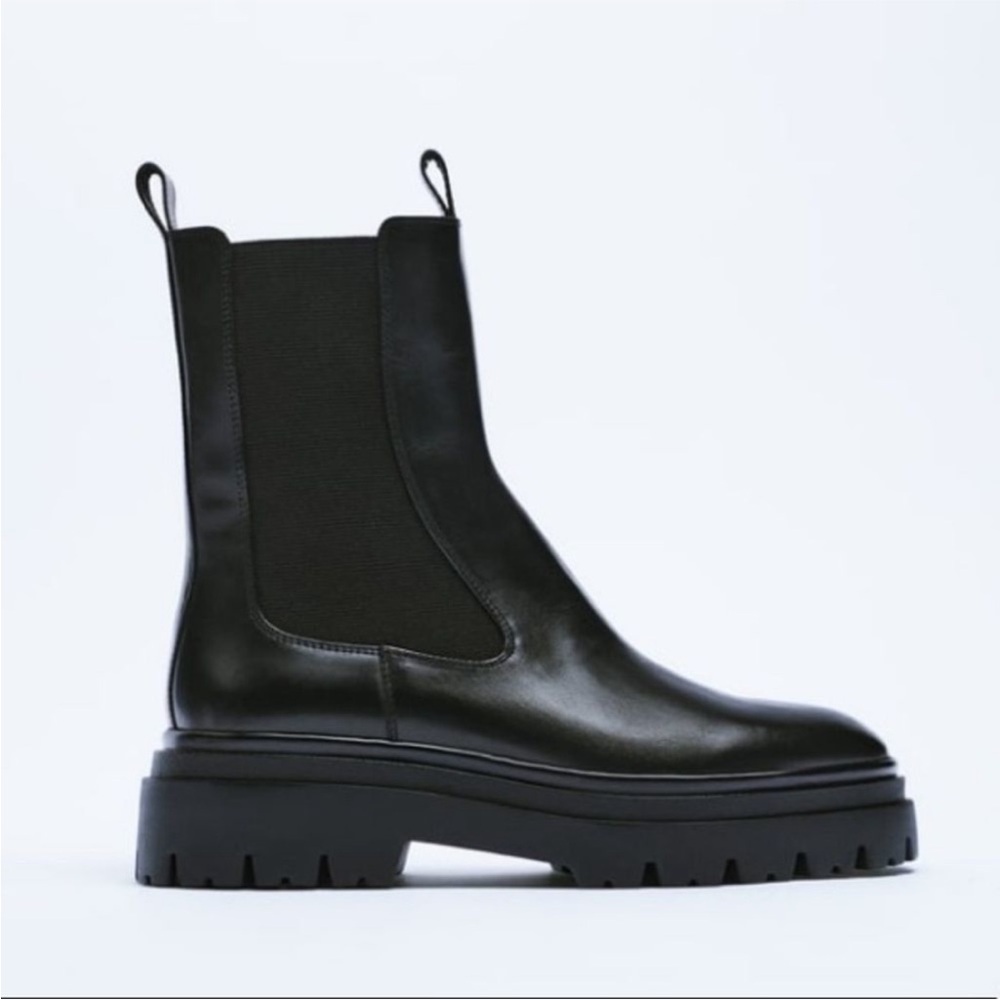 Zara Lug Sole Boots EUC